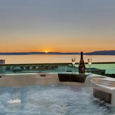 Exclusive Penthouse Big Blue With Private Jacuzzi Apartment Makarska Exterior photo