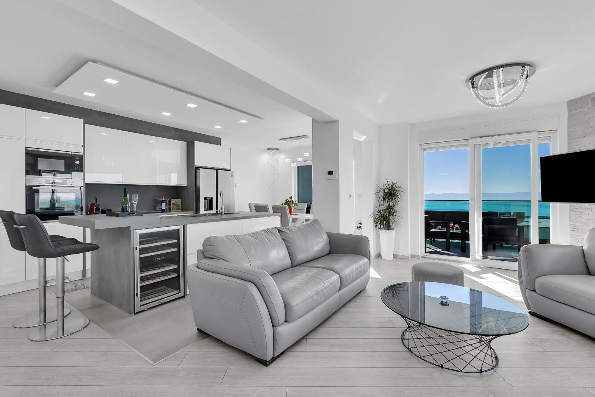 Exclusive Penthouse Big Blue With Private Jacuzzi Apartment