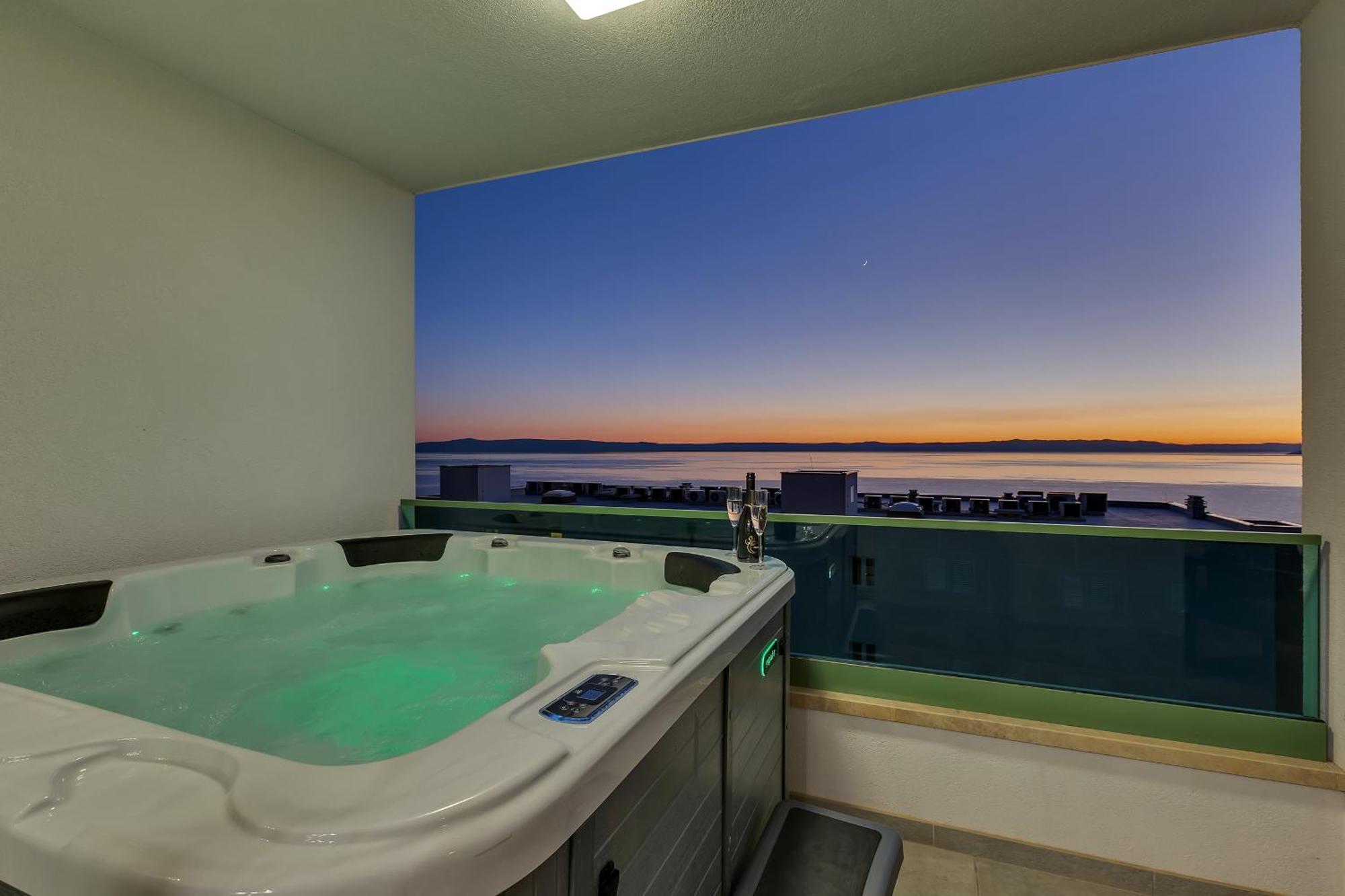 Exclusive Penthouse Big Blue With Private Jacuzzi Apartment *