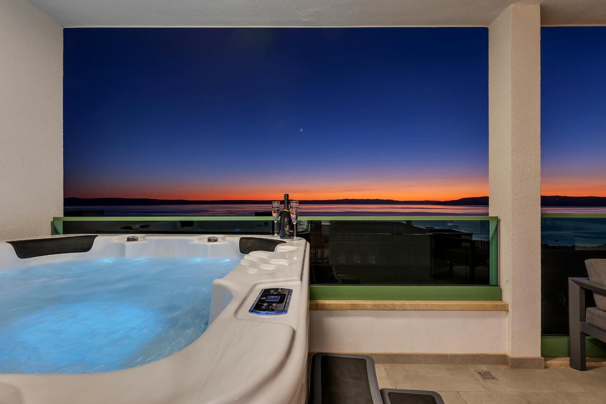 Exclusive Penthouse Big Blue With Private Jacuzzi