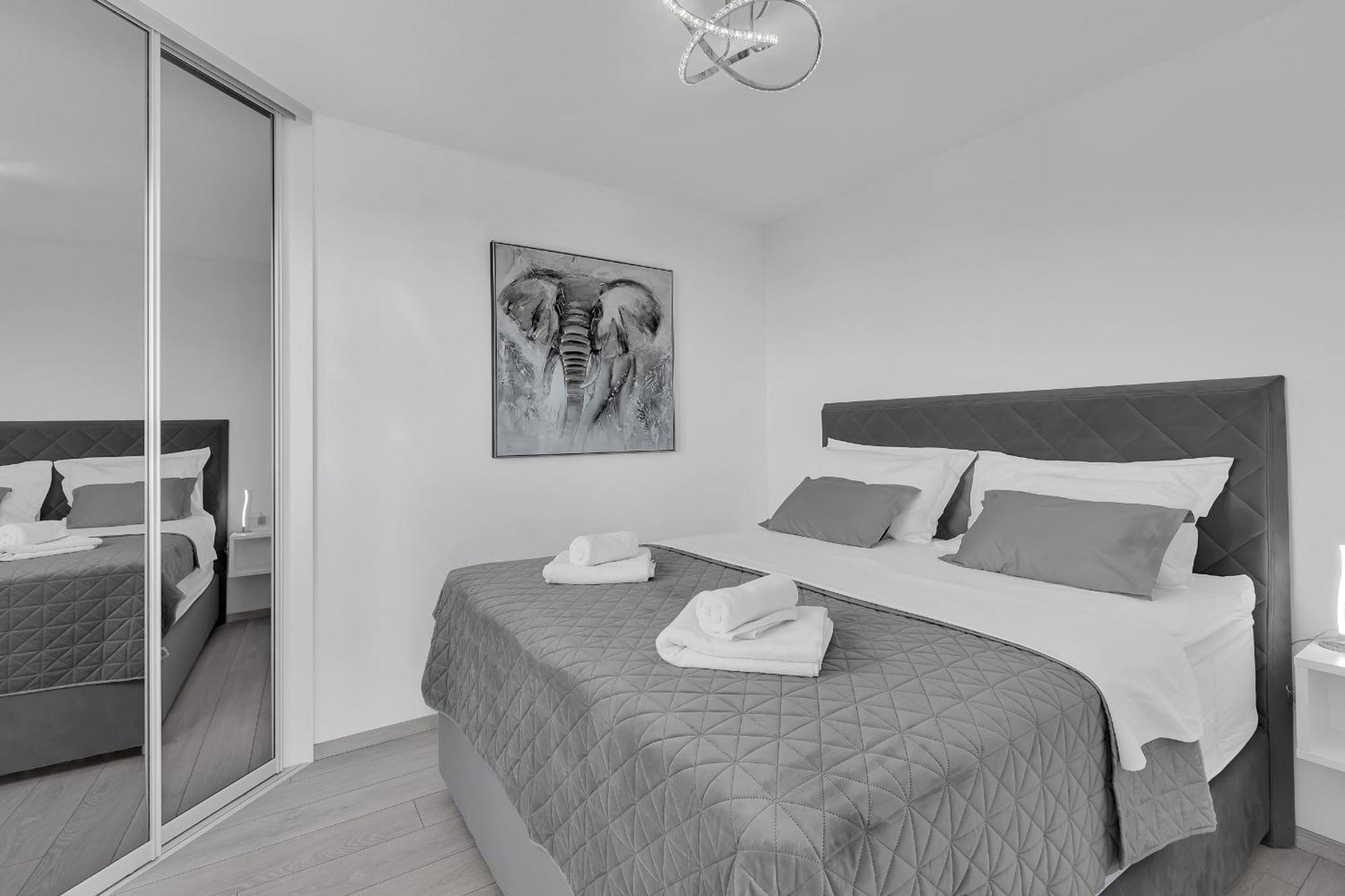 Exclusive Penthouse Big Blue With Private Jacuzzi * Makarska