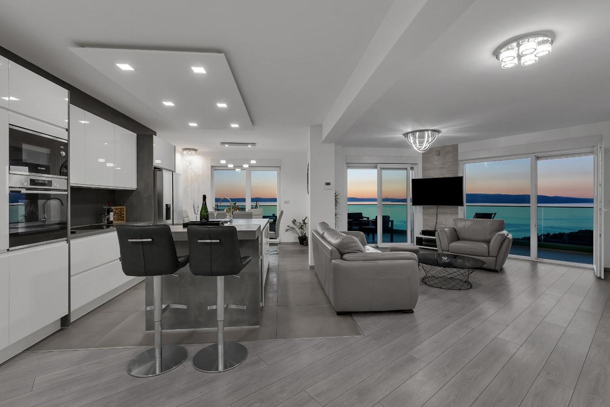 Exclusive Penthouse Big Blue With Private Jacuzzi * Makarska